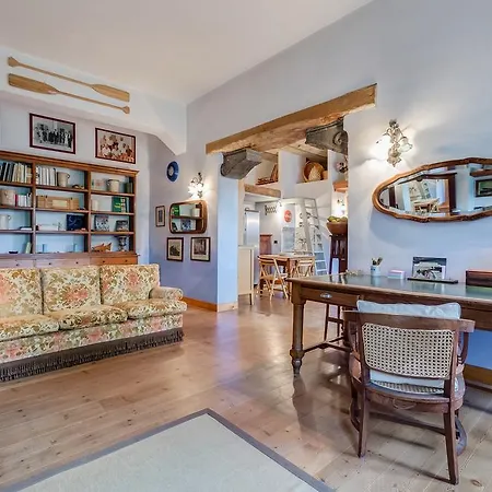 Saint Peter Historic *